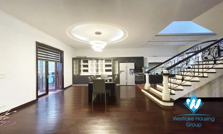 House for rent in Anh Dao 8 Vinhomes Riverside, Long Bien.